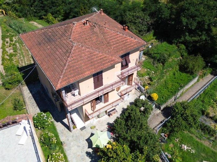 Appartamento quadrilocale in vendita in Riccò Del Golfo, Riccò del Golfo di Spezia