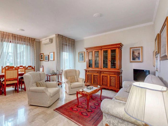 Appartamento quadrilocale in vendita in Via Palmanova, Crescenzago, Milano