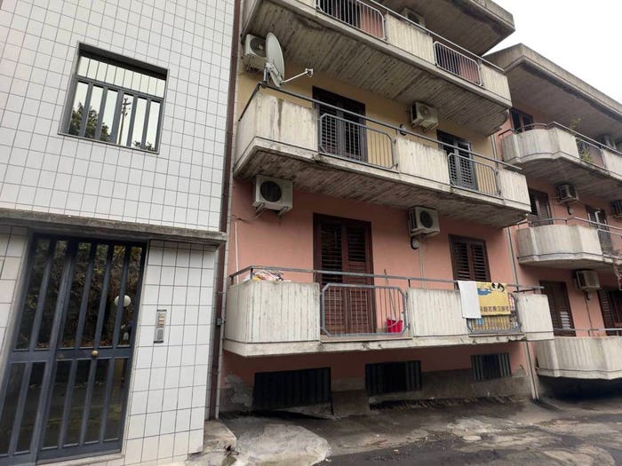 Appartamento trilocale in vendita in Via Pozzo, Centro, Aci Catena