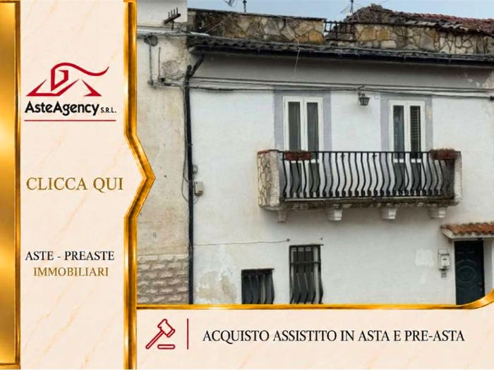 Casa con 6 locali in vendita in Via Marane snc, Sulmona