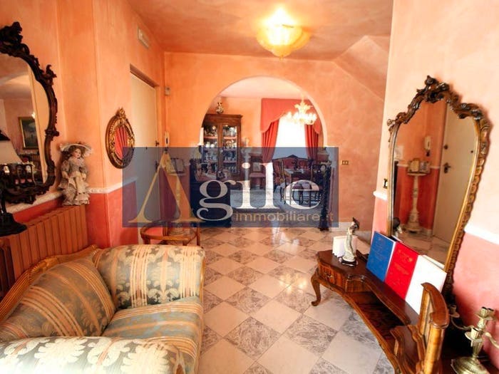 Casa con 6 locali in vendita in VIA CESARE BATTISTI, Piattoni Villa Sant'Antonio, Castel di Lama