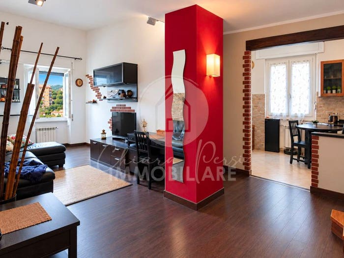 Appartamento bilocale in vendita in Viale Virginia Centurione Bracelli, Marassi, Genova
