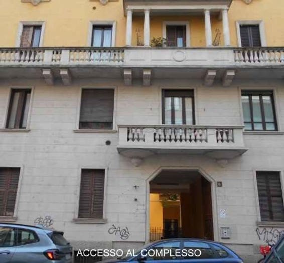 Appartamento trilocale in vendita in Via Giulio Belinzaghi, Farini, Milano