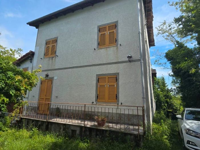 Casa quadrilocale in vendita in Strada Provinciale Casale, Trisobbio