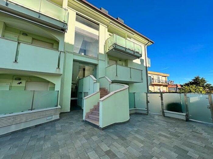 Appartamento bilocale in vendita in Via Castellaro, Borghetto Santo Spirito