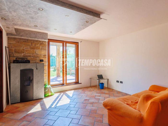 Casa con 6 locali in vendita in Strada Ripa Gaiano, Gaiano, Collecchio