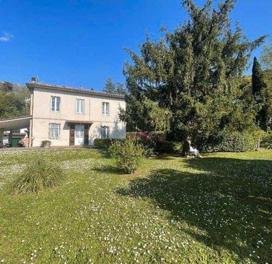 Casa con 6 locali in vendita in Via Della Colombaia, Camaiore Paese, Camaiore