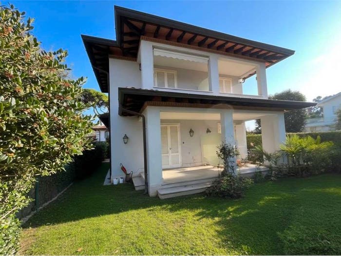 Casa con 6 locali in vendita in via padre ignazio da carrara, Vittoria Apuana, Forte dei Marmi