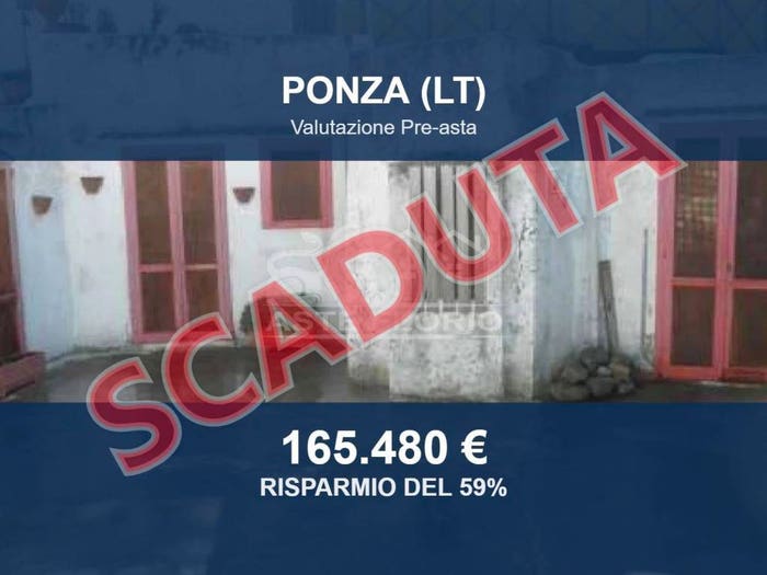 Appartamento quadrilocale in vendita in Via Acconciatora, Centro, Ponza