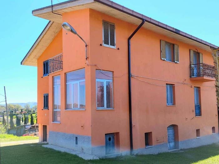Appartamento con 5 locali in vendita in Bivio Collevecchio, Montorio al Vomano