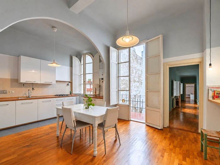 Appartamento con 6 locali in vendita in Via Camillo Benso di Cavour, San Marco SS Annunziata, Firenze