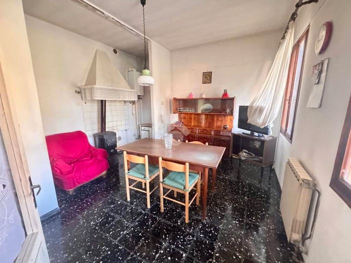 Casa quadrilocale in vendita in Via Marcuriago, Mirano Paese, Mirano