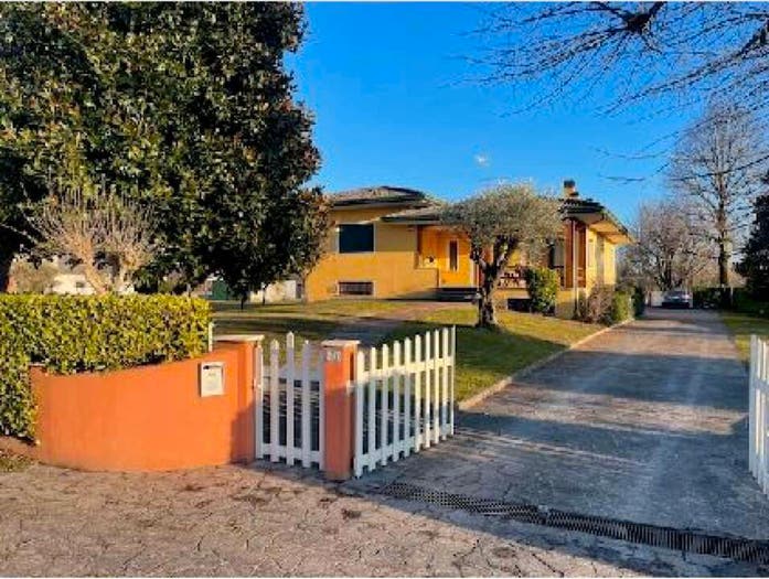 Casa con 5 locali in vendita in Frazione Cecchini Via Codopè, Cecchini, Pasiano di Pordenone