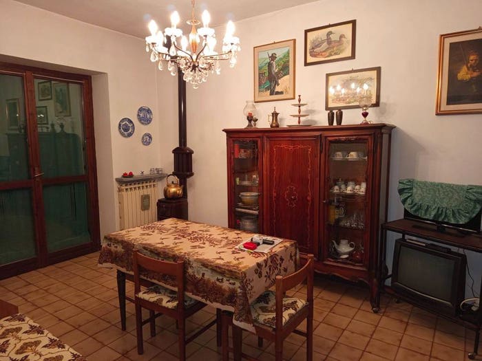 Appartamento bilocale in vendita in Via Giovanni Battista Pera, Centro, Calizzano