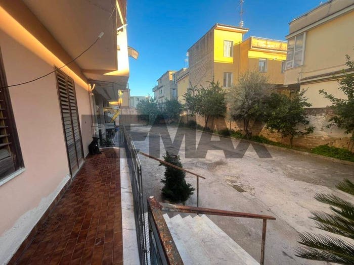 Appartamento con 6 locali in vendita in Via Enrico De Nicola, Casaluce