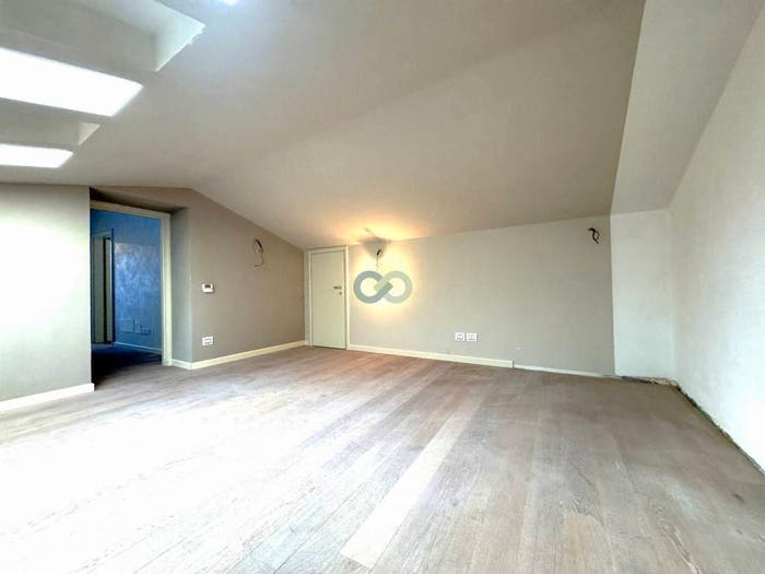 Appartamento quadrilocale in vendita in Via Marziale Cerutti, Lonato, Lonato del Garda