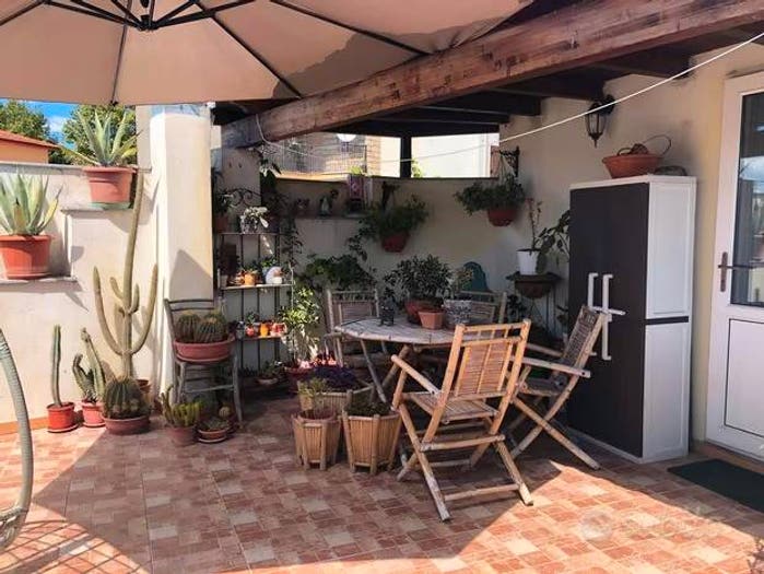 Appartamento trilocale in vendita in Via S Ignazio Laconi Or Italia, Centro, Laconi