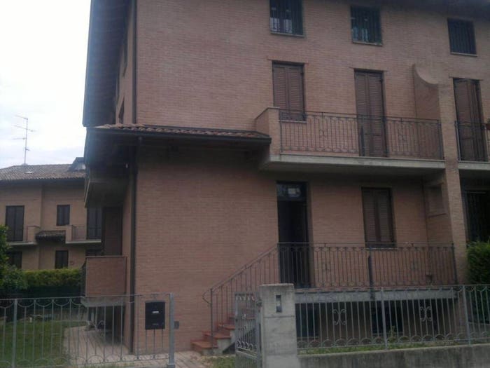 Casa con 6 locali in vendita in Cognento, Modena