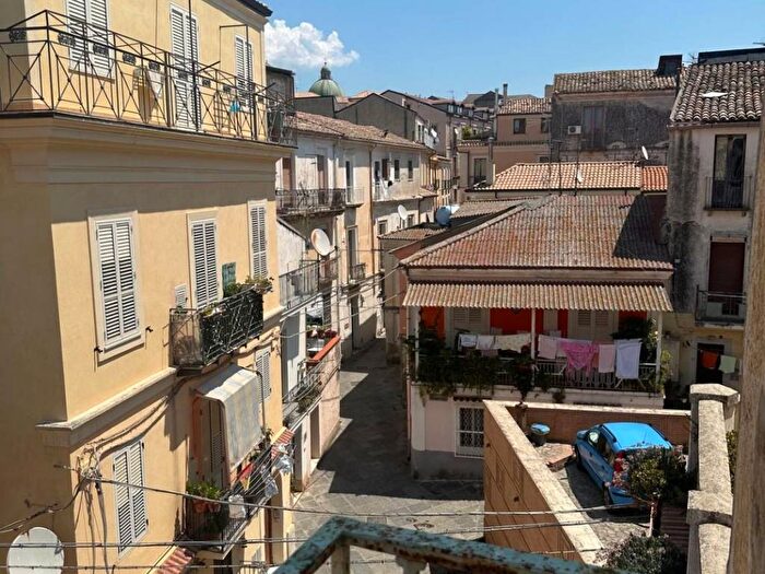 Appartamento trilocale in vendita in Discesa Pianicello, Centro Storico, Catanzaro