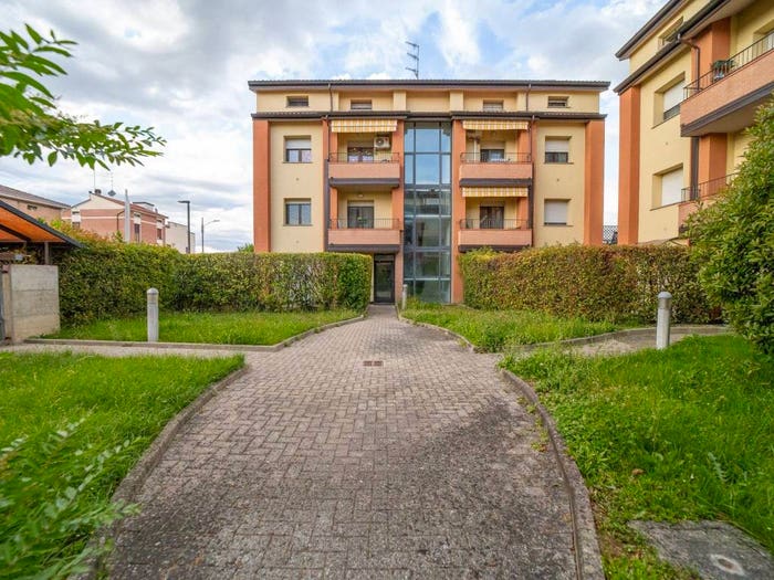 Appartamento trilocale in vendita in Strada Baganzola, Baganzola Aeroporto, Parma