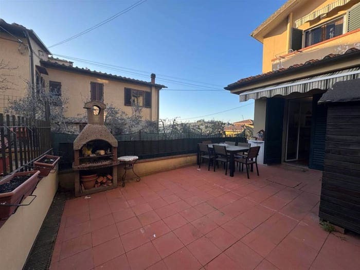 Casa quadrilocale in vendita in Viale Aldo Moro, Centro, Impruneta