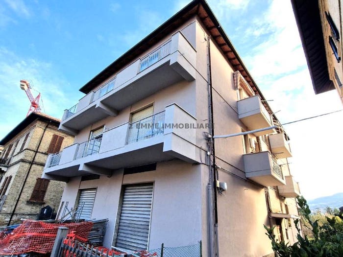 Appartamento con 5 locali in vendita in VIA ZEPPELLE, Ascoli Piceno