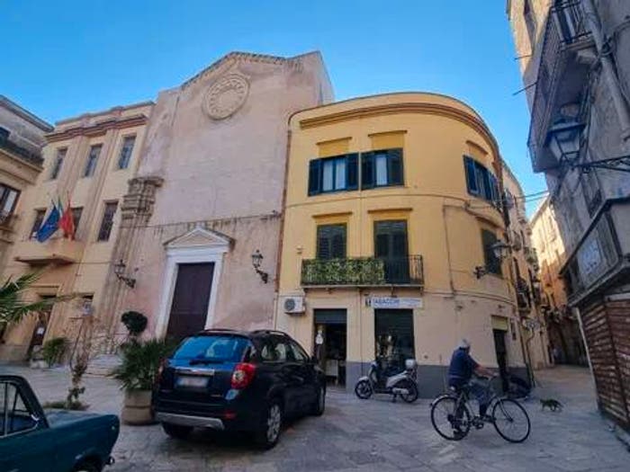 Appartamento quadrilocale in vendita in Piazza San Francesco Di Paola, Centro, Trapani