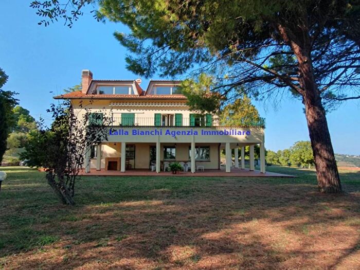 Casa con 6 locali in vendita in VIA BELLAVISTA, Candelara, Pesaro