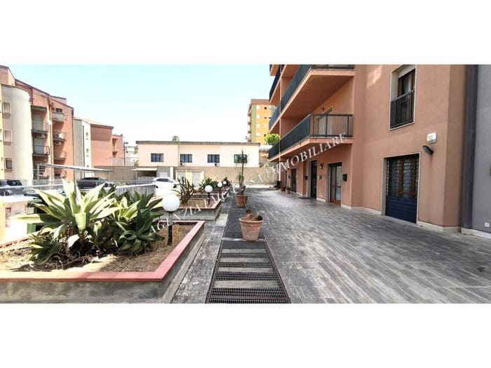 Appartamento quadrilocale in vendita in Via Narici, Semicentro, Alcamo