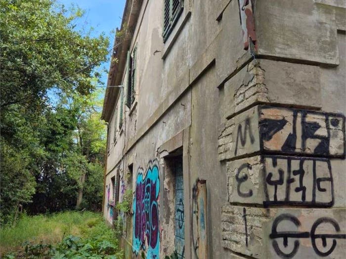 Appartamento con 6 locali in vendita in strada Monte d'Ago M, Brecce Bianche, Ancona