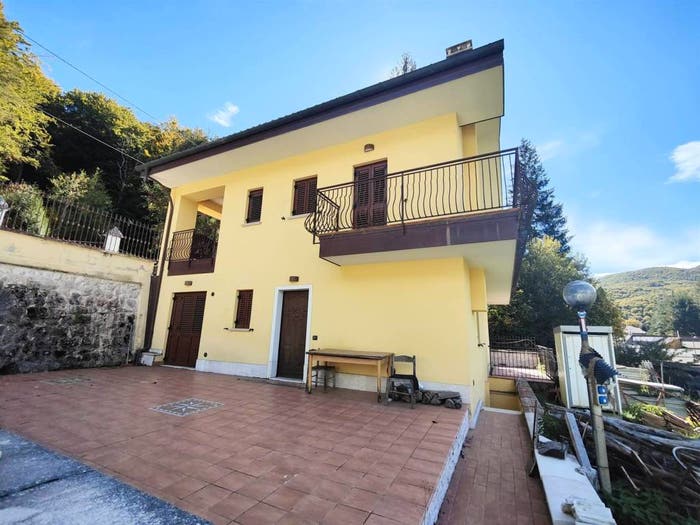 Casa con 6 locali in vendita in Centro, Bagnoli Irpino