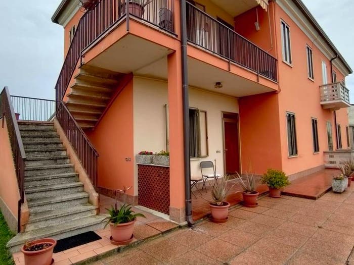 Appartamento con 6 locali in vendita in PANARELLA Via Marcanta, Papozze