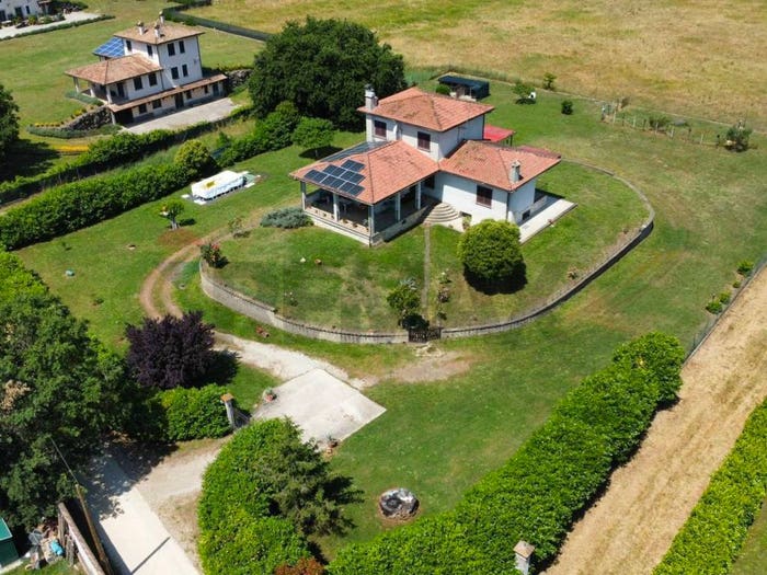 Casa con 6 locali in vendita in Via Onorato Onorati, Monterosi