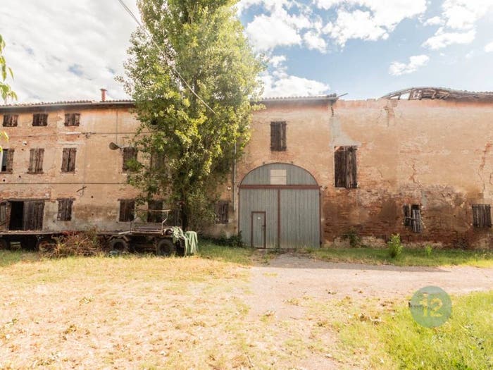 Casa con 6 locali in vendita in Via S Martino, Correggio