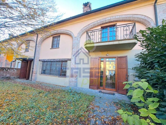 Casa trilocale in vendita in via Lonati San Marino, GadescoPieve Delmona