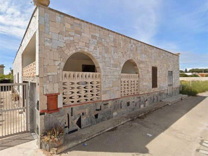 Casa con 6 locali in vendita in Via delle Margherite, Marina Di Lizzano, Lizzano