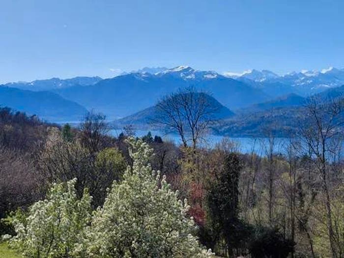 Casa trilocale in vendita in Località Pira, Castelveccana