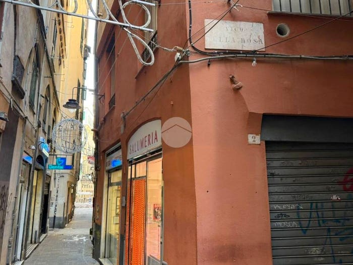 Appartamento quadrilocale in vendita in Vico della Rosa, Caricamento, Genova