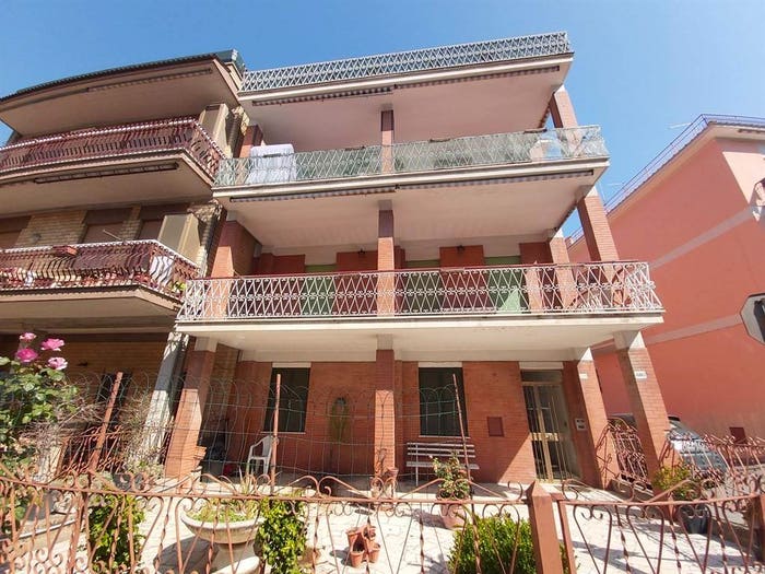 Appartamento trilocale in vendita in Via Nomentana, Tor Lupara, Fonte Nuova