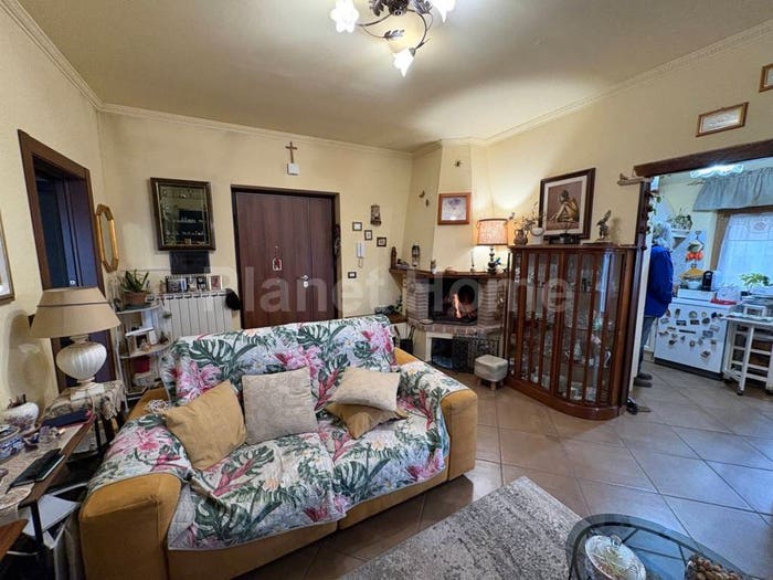 Appartamento bilocale in vendita in Penna in Teverina