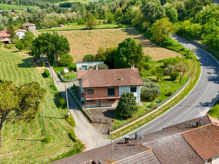 Casa con 6 locali in vendita in Via Ugo La Malfa, Borgostecchi, Mercato Saraceno
