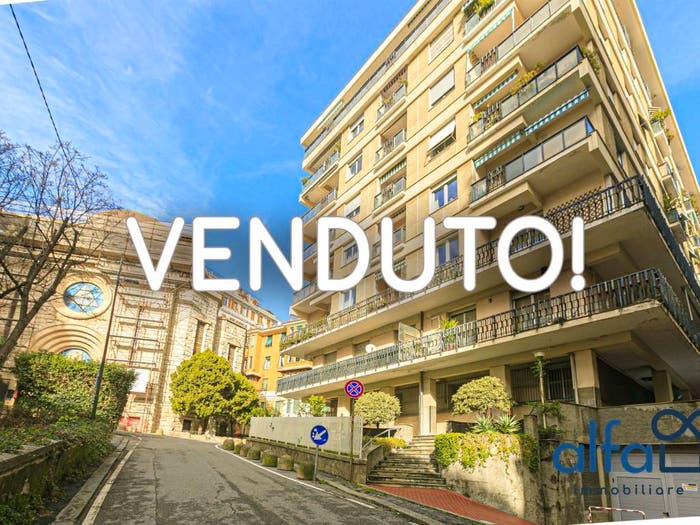 Appartamento con 5 locali in vendita in Via Giovanni Bertora, Castelletto, Genova