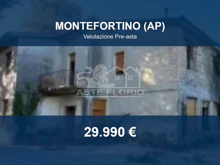 Appartamento con 6 locali in vendita in Localita' Serra snc, Montefortino