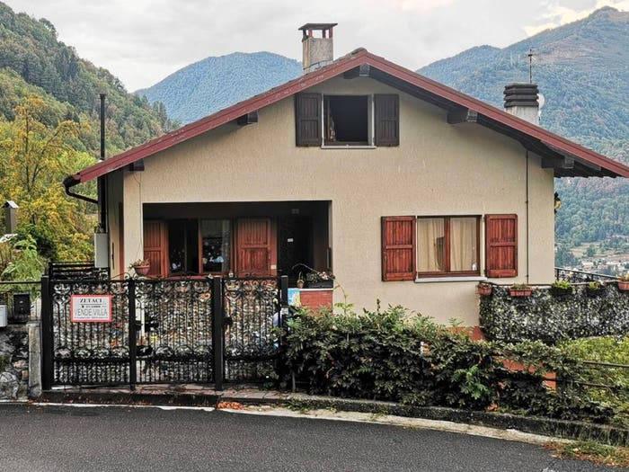 Casa quadrilocale in vendita in Occagno, Schignano