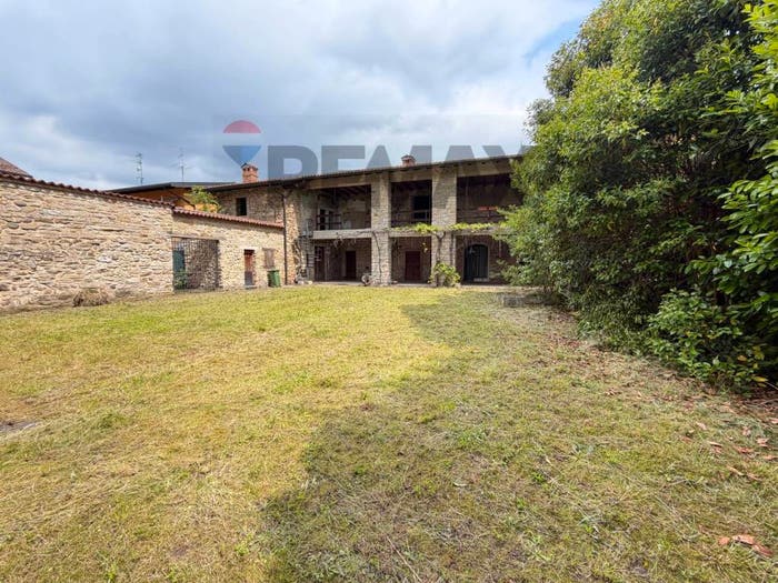 Casa con 6 locali in vendita in via Gavazzoli, Carobbio, Carobbio degli Angeli
