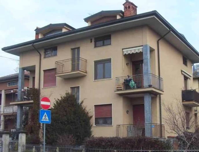 Appartamento trilocale in vendita in Via Ambrogio Fumagalli, Piazza Caduti, Sotto il Monte Giovanni XXIII