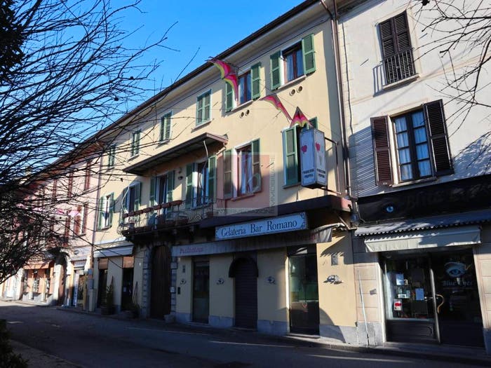 Appartamento bilocale in vendita in Via Labiena, Laveno, LavenoMombello