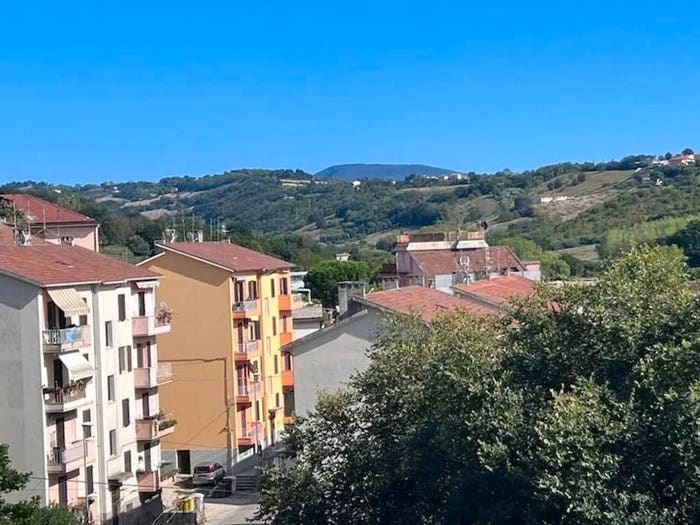 Appartamento con 5 locali in vendita in Via Alessandro Bocconi, Valle Miano, Ancona