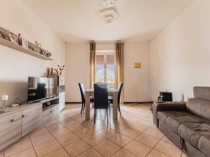 Appartamento trilocale in vendita in Via Santa Felicissima, Centro, Civita Castellana