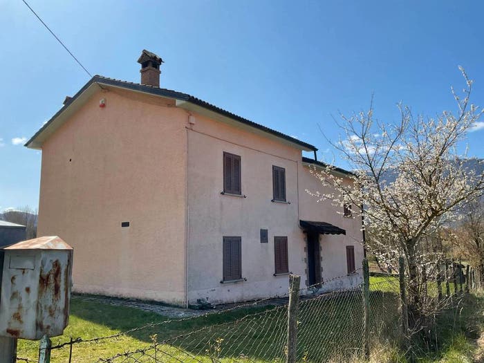 Casa trilocale in vendita in Vallunga, Leonessa